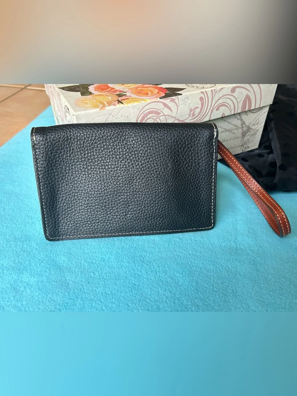 Gorgeous Dooney & Bourke Wristlet/Wallet